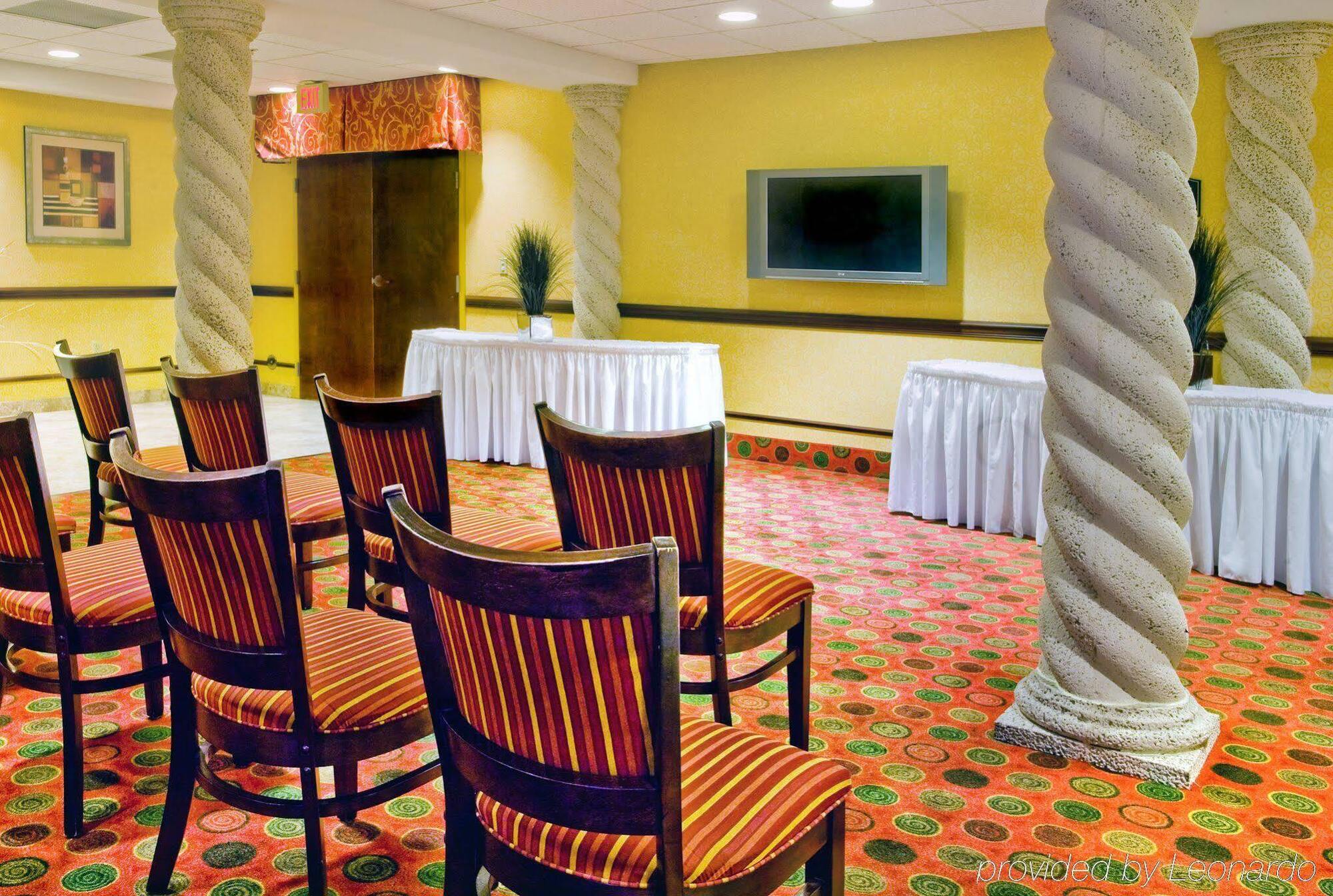 Holiday Inn Express Hotel & Suites Clewiston By Ihg Exterior foto